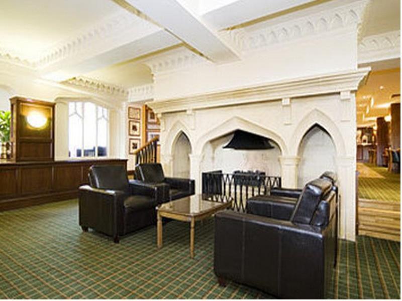 The Aberdeen Dyce Hotel Interior foto